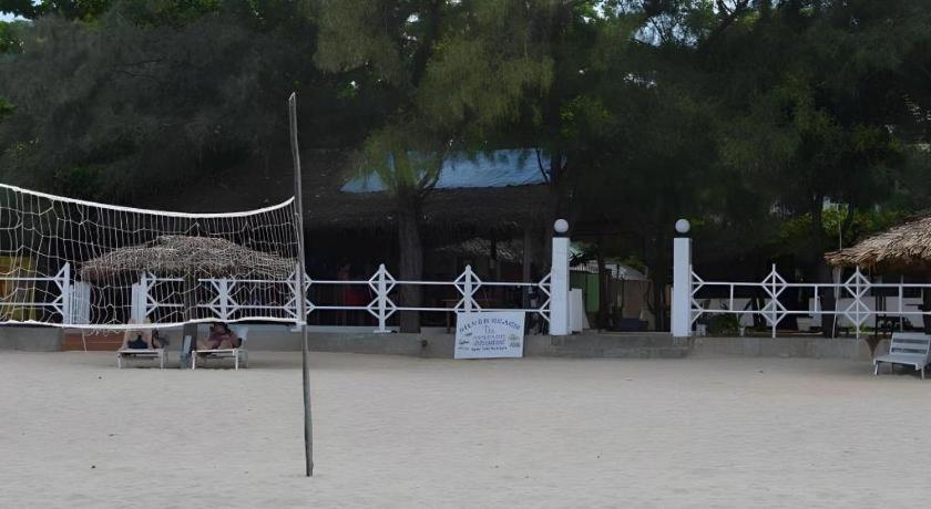 Silver Beach Hotel Trincomalee Exterior photo