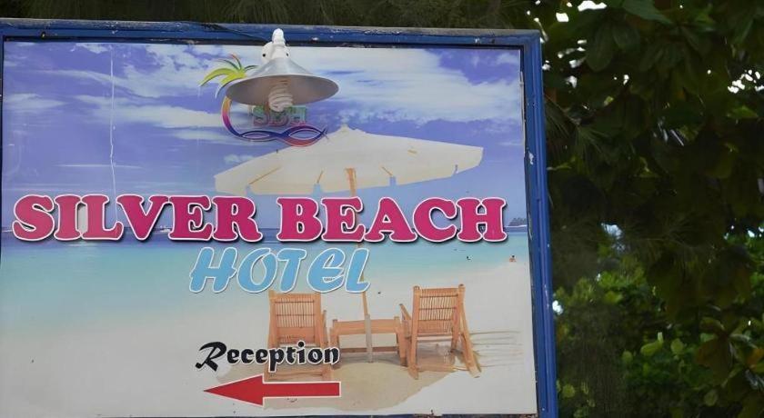 Silver Beach Hotel Trincomalee Exterior photo